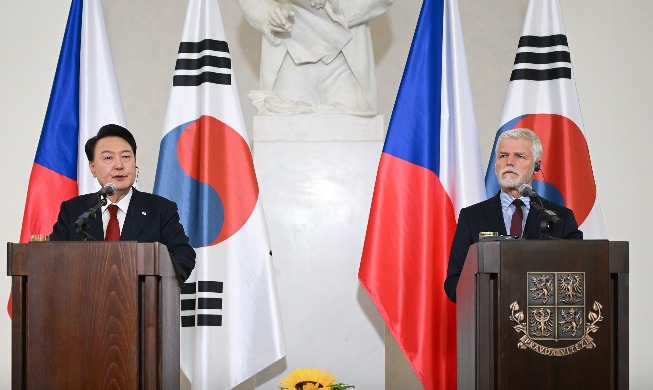 President Yoon pledges nuclear power alliance with Czechia