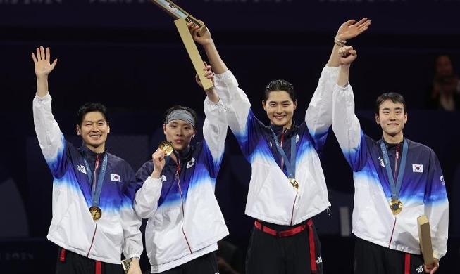 En gold! Men's fencing wins 3rd straight in Olympic team sabre