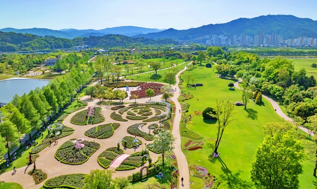 Suncheon garden, wetland lead tourist sites in visitor count